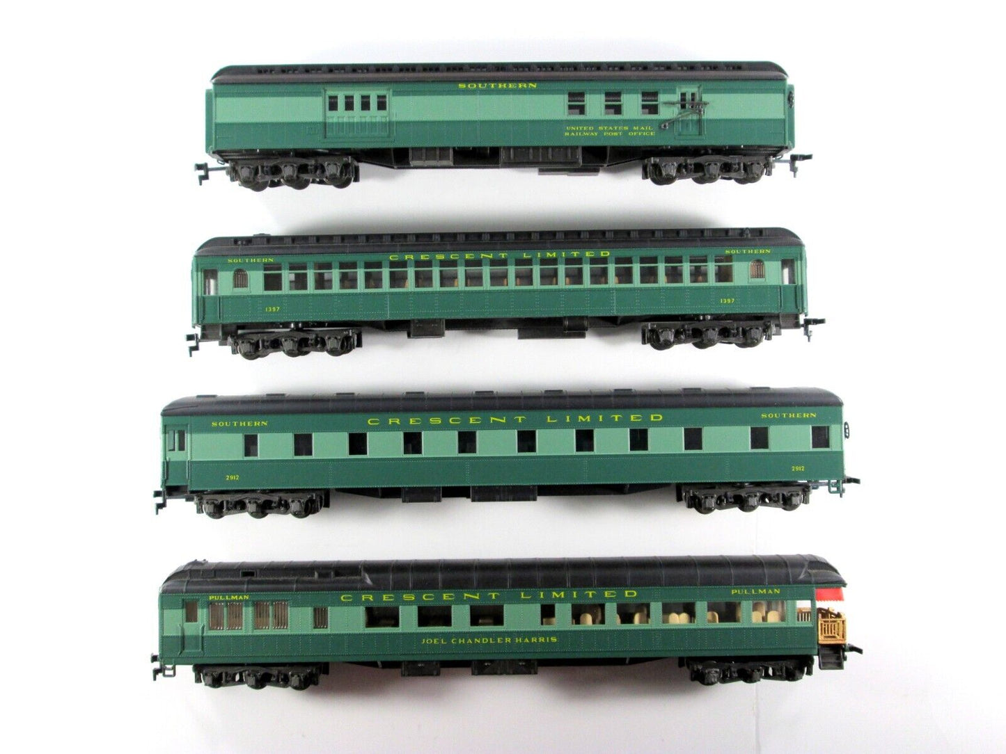HO Scale SOUTHERN CRESCENT Ltd 1920s Passenger Car 4-Pack Set B - Rivarossi 6903