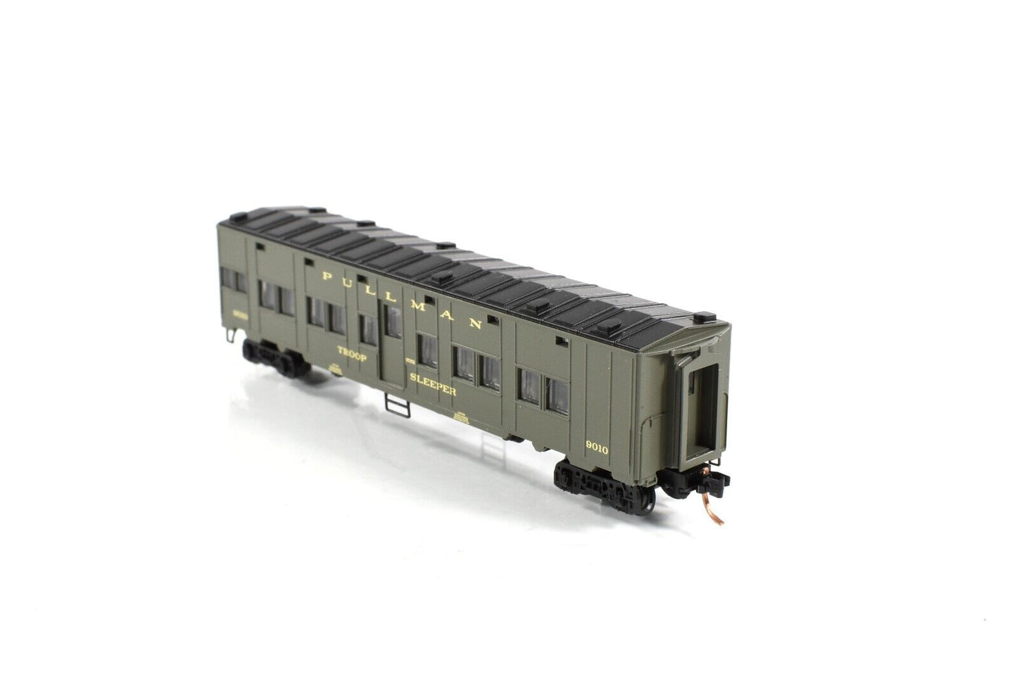 N Scale WWII Department Defense TROOP SLEEPER Car, #9010 - Micro Trains 116010.1
