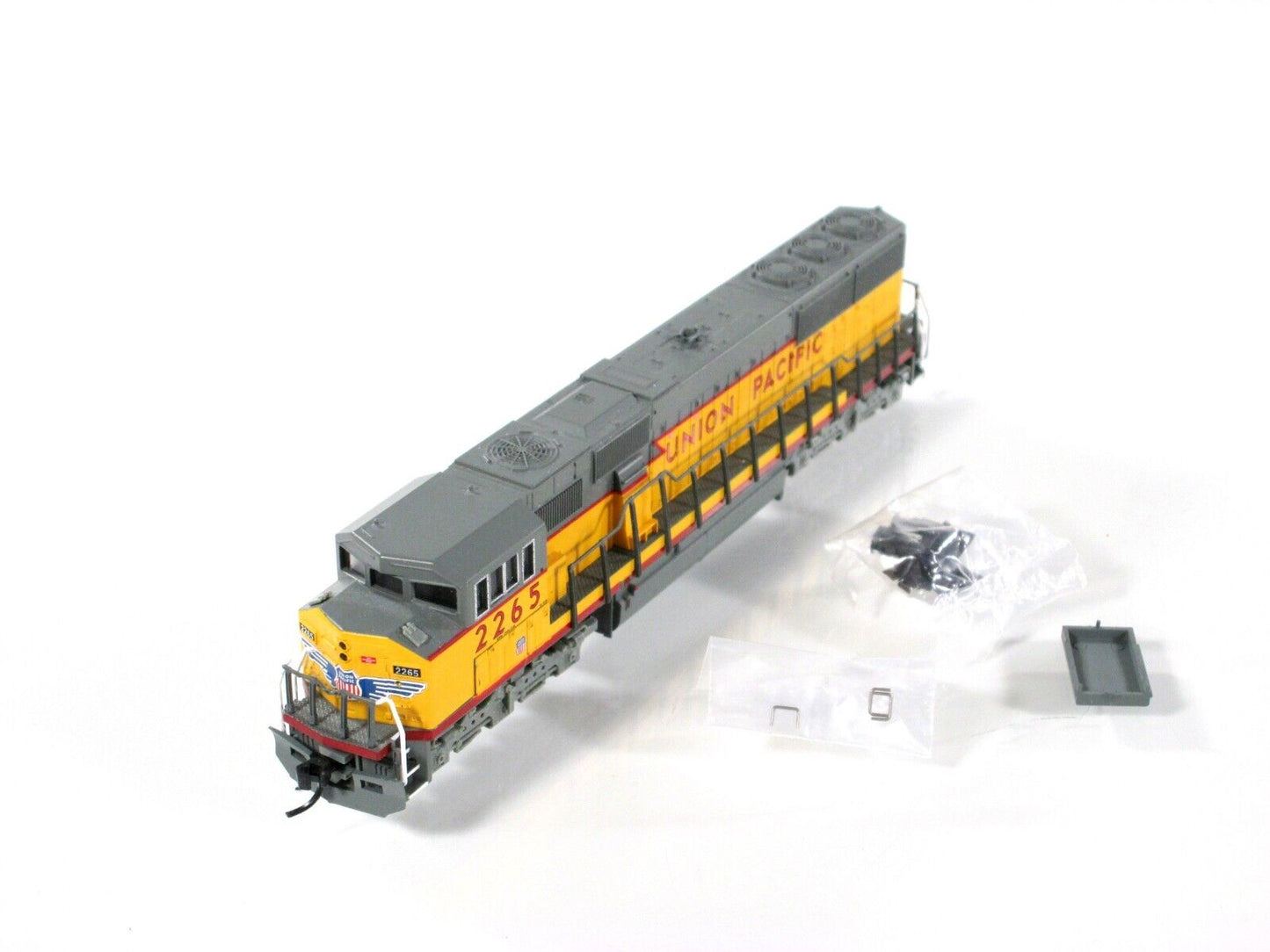 N Scale ***UNION PACIFIC*** SD-60M Locomotive, UP 2265 - Atlas 49210 - DCC Ready