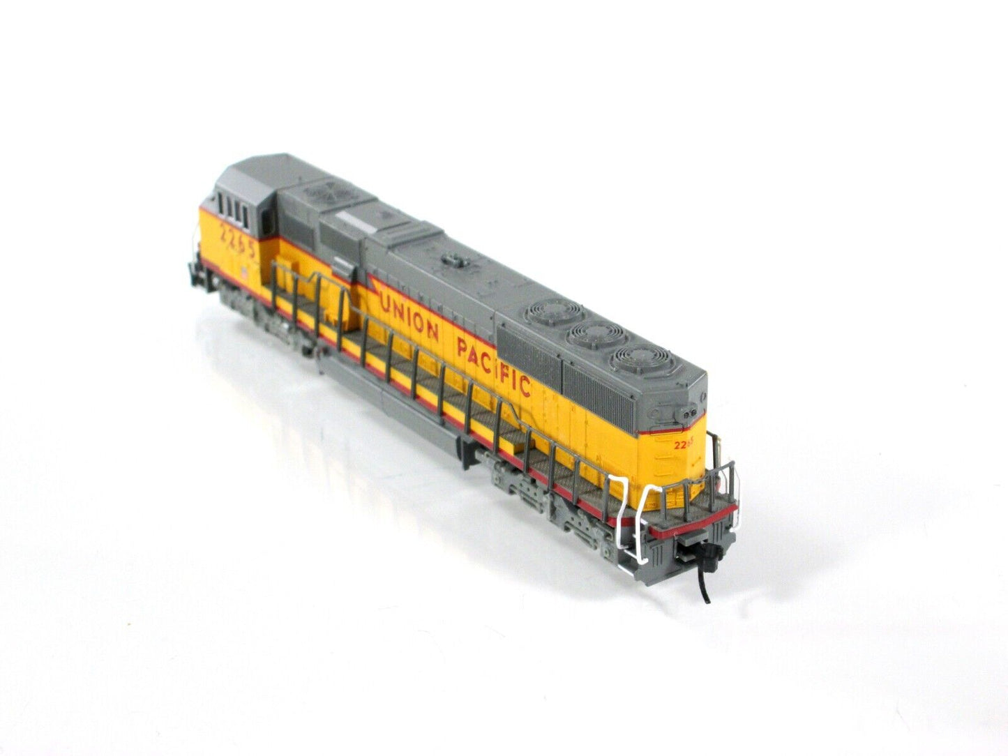 N Scale ***UNION PACIFIC*** SD-60M Locomotive, UP 2265 - Atlas 49210 - DCC Ready
