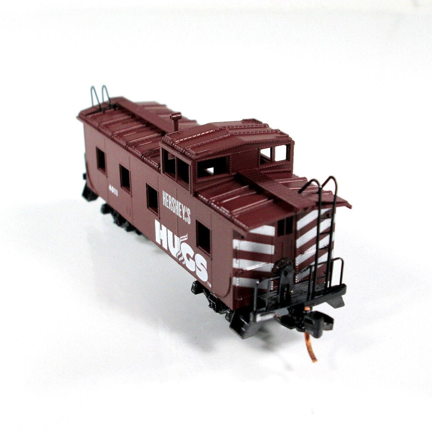 N Scale ***HERSHEY'S HUGS*** 36' Cupola Caboose - HFC 4011 --Micro Trains 100120