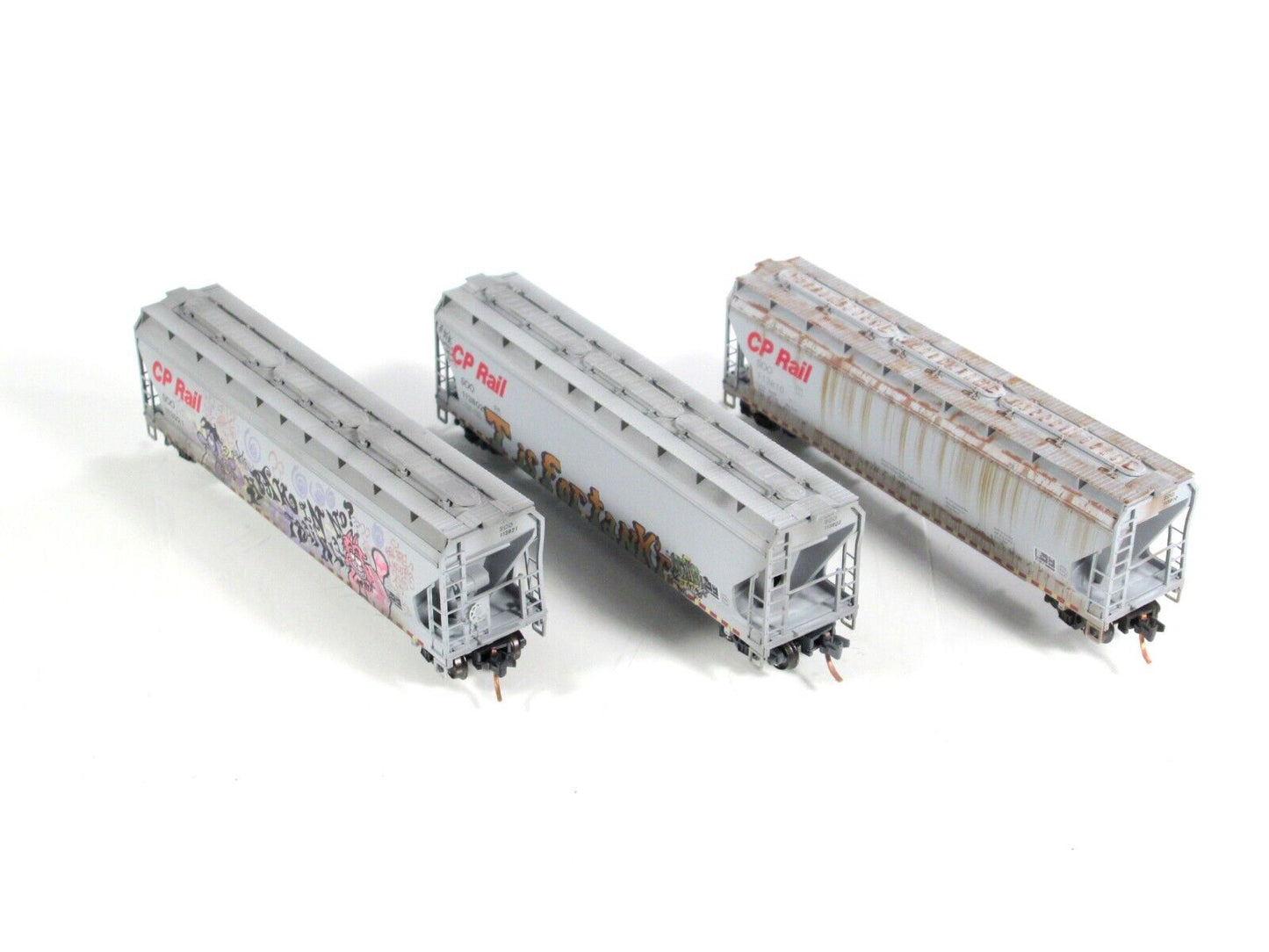 N Scale *SOO/CP RAIL*  Weathered & Graffiti Hopper 3-Set - Micro Trains 99305340