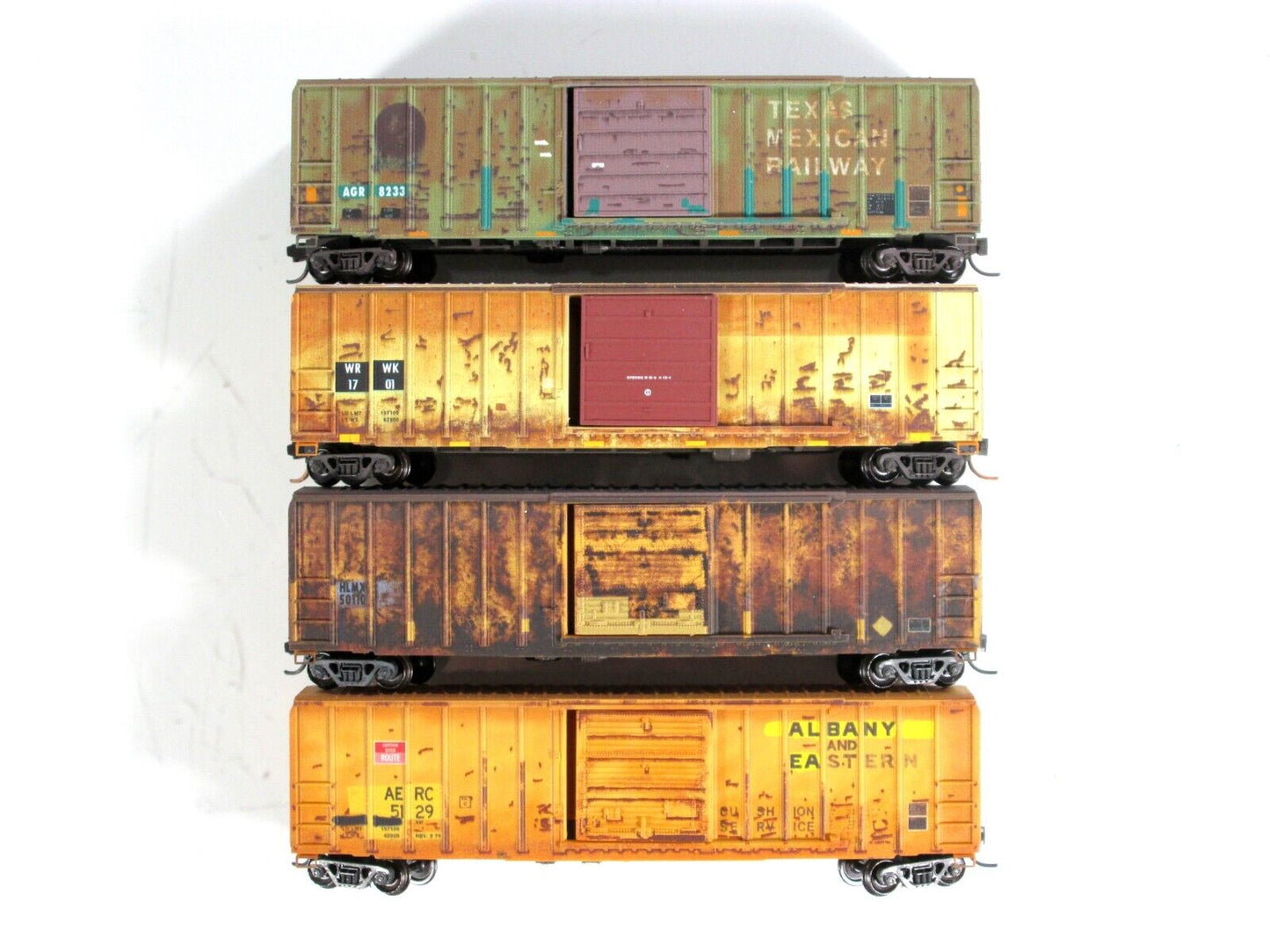 N Scale ***UNION PACIFIC, SP*** Weathered Box Car 4-Set -- Micro Trains 99301370