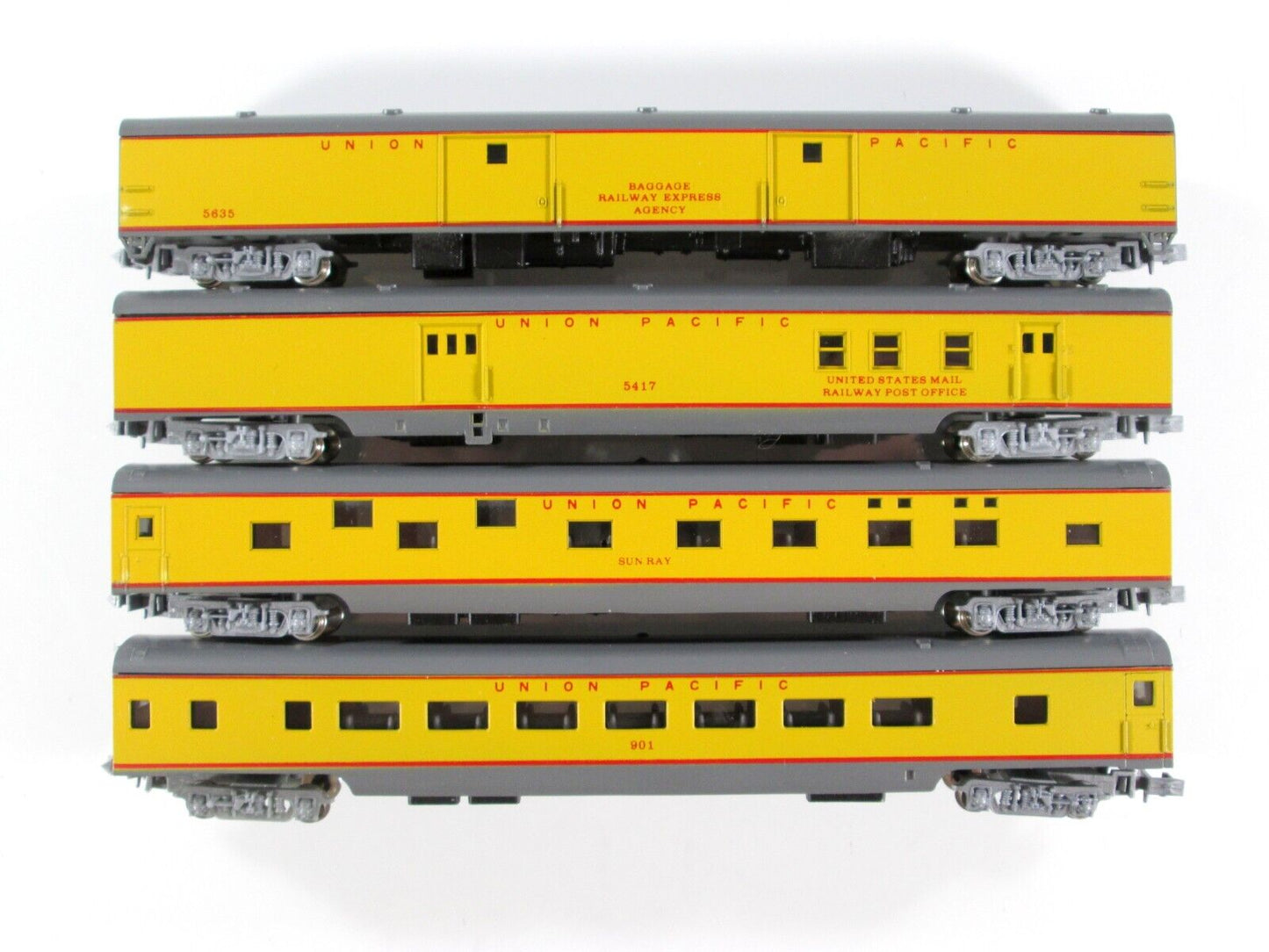 N Scale UNION PACIFIC Lightweight Smoothside Passenger Car 4-Pack Set -- Con-Cor