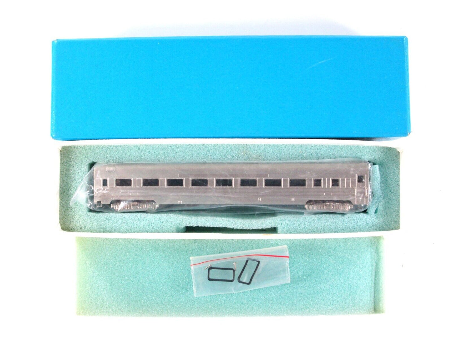 N Scale SANTA FE 60-Seat Chair Passenger Coach Car #3072, PECOS RIVER BRASS 1853