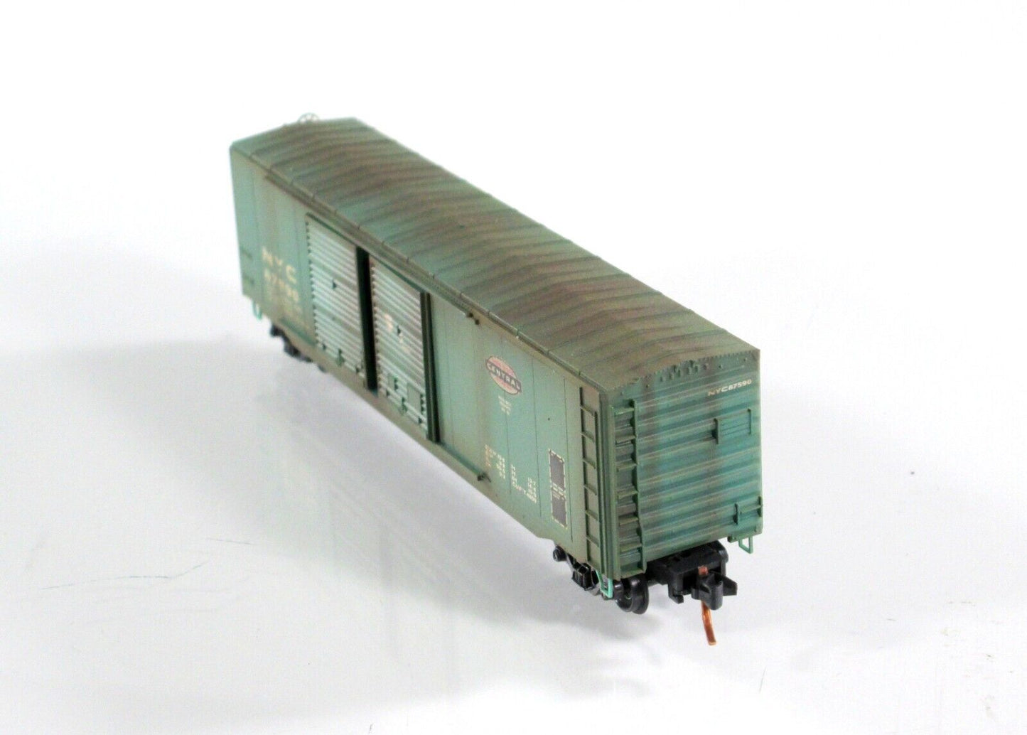 N Scale ****NYC   HAPPY NEW YEAR**** Graffiti Box Car --- Micro Trains 03744110