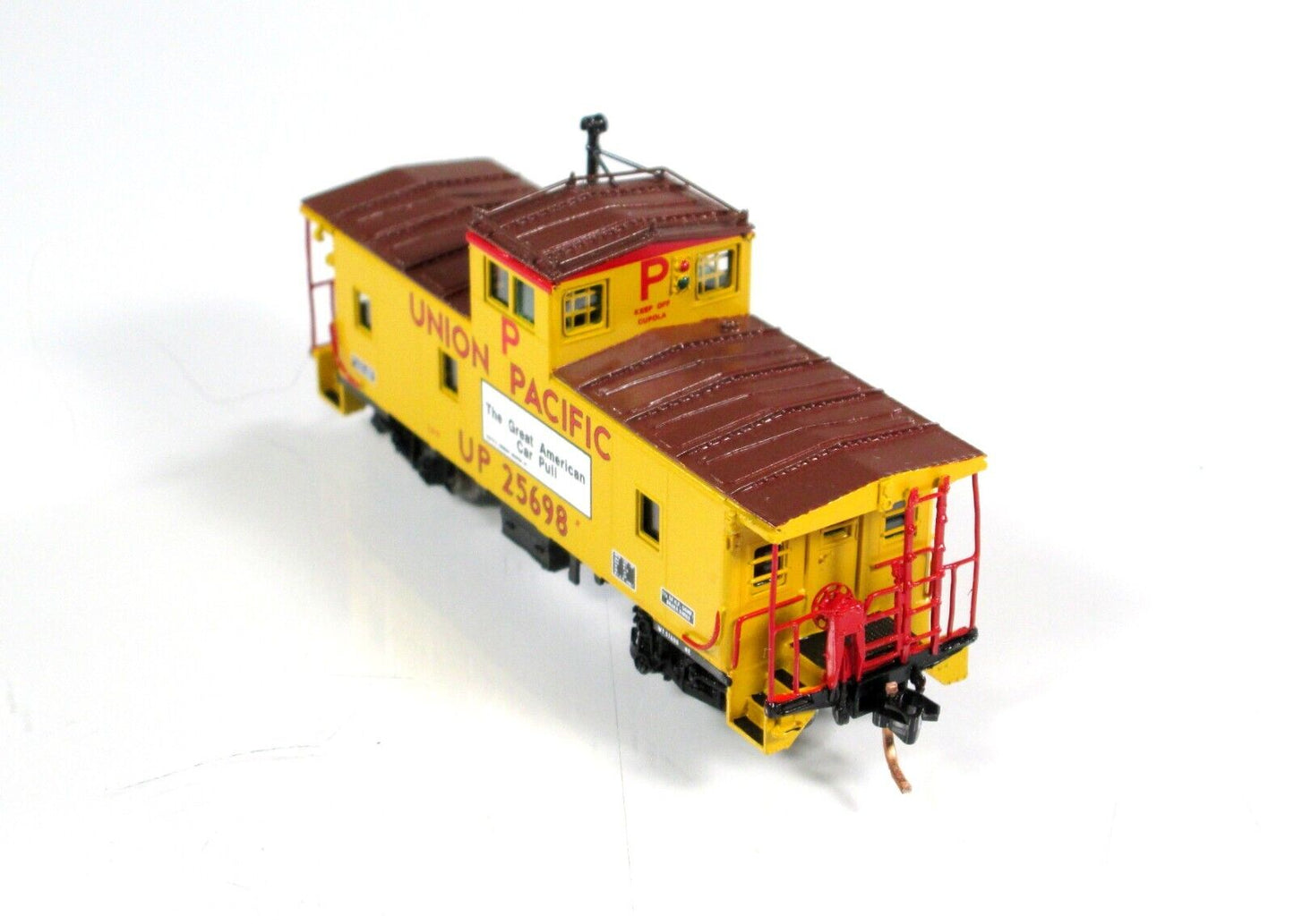 N Scale BRASS ***UNION PACIFIC*** CA-9 Cupola Caboose #25698 -- Overland / Daeki