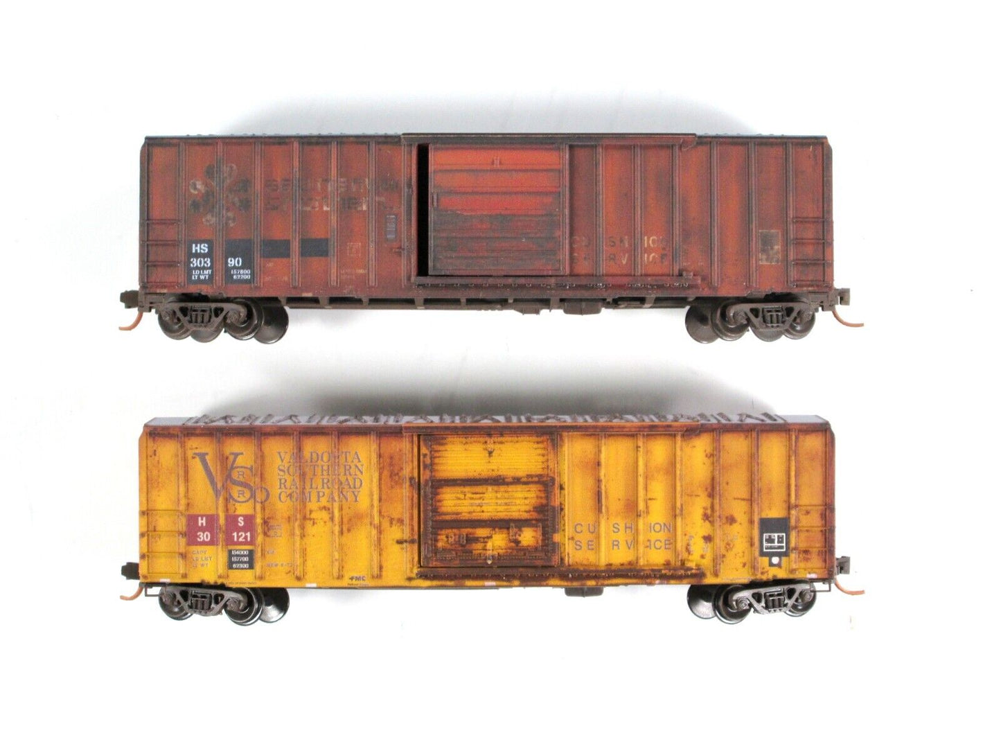 N Scale **HS - HARTFORD & SLOCUMB** Graffiti Box Car Set - Micro Trains 99305370