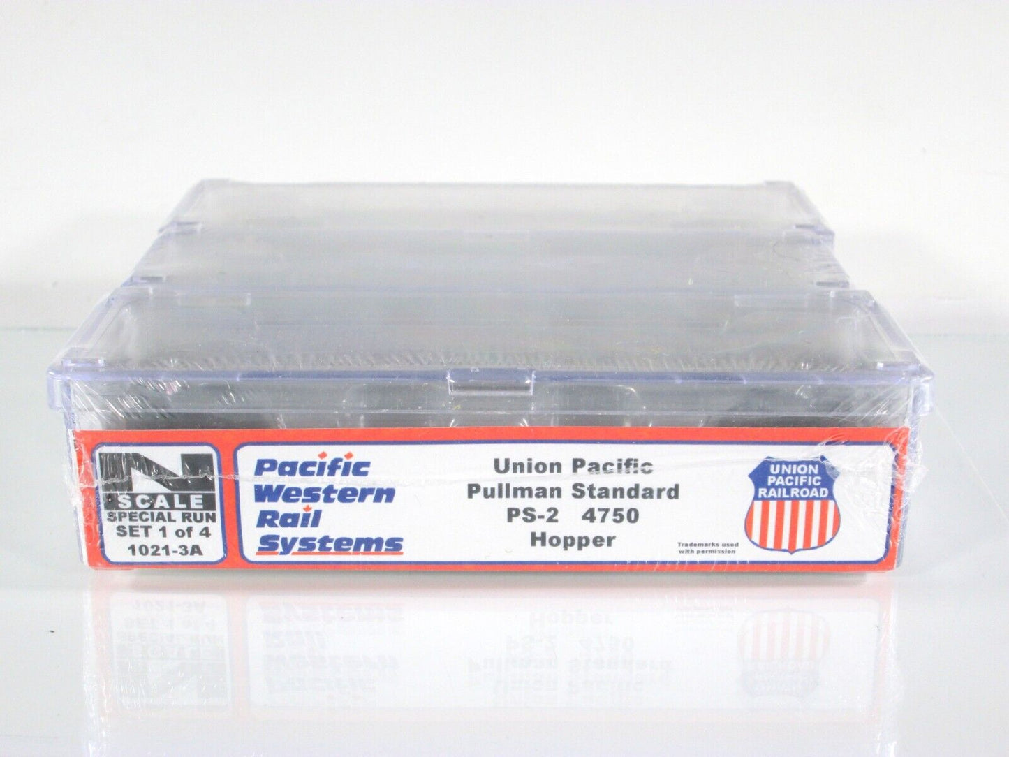 N Scale UNION PACIFIC Hopper 3-Car Set 1 - Intermountain PWRS Special Run *RARE*