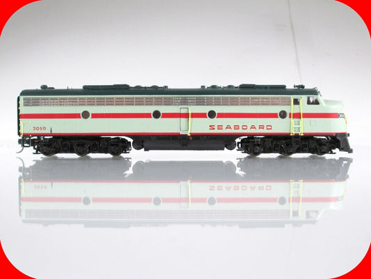 HO Scale SEABOARD SYSTEM E8/9 Diesel Locomotive, SBD 3050 -- PROTO 2000 -- 21009