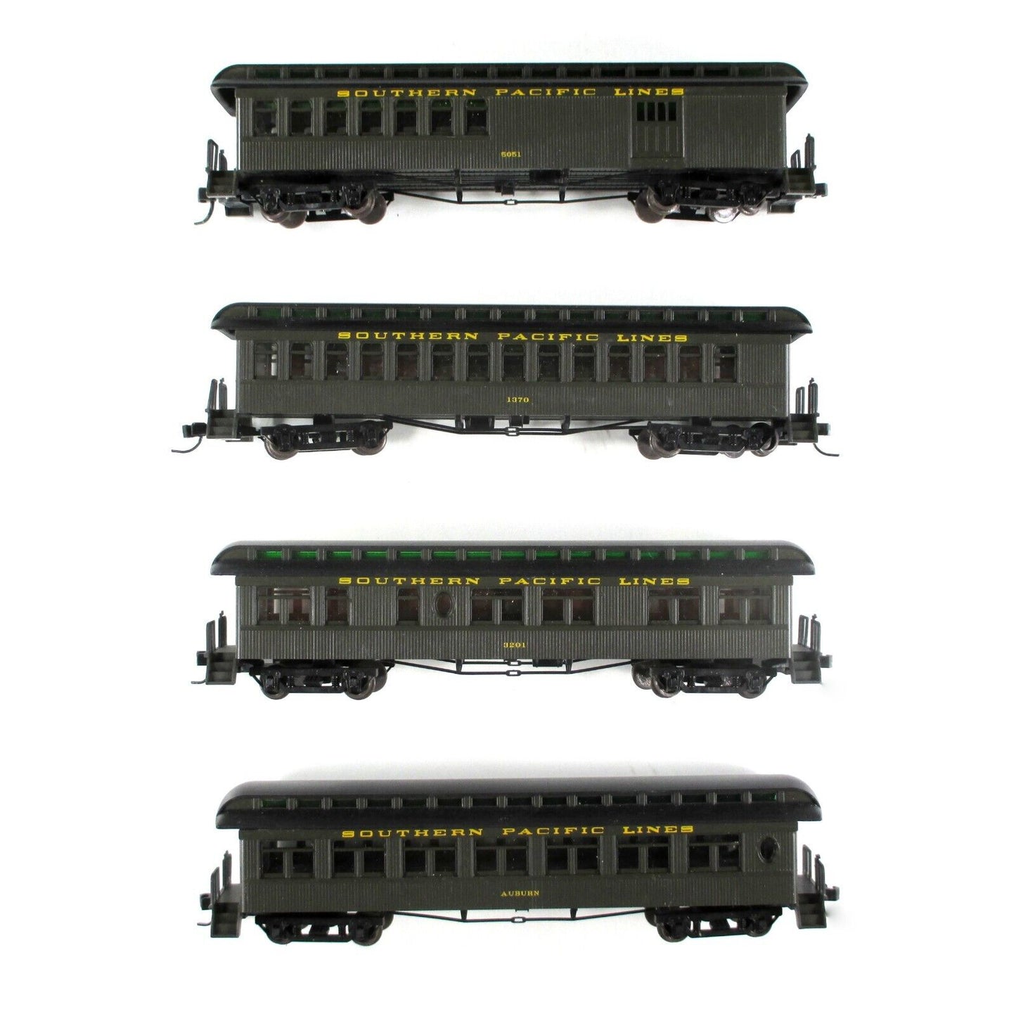 N Scale SOUTHERN PACIFIC Overland Old-Time Passenger 4-Car Set --- Athearn 11862