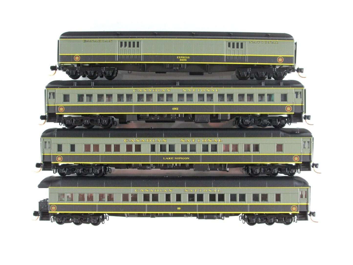 N Scale CANADIAN NATIONAL Heavyweight Passenger Car 4-Pack Set ---- Micro Trains