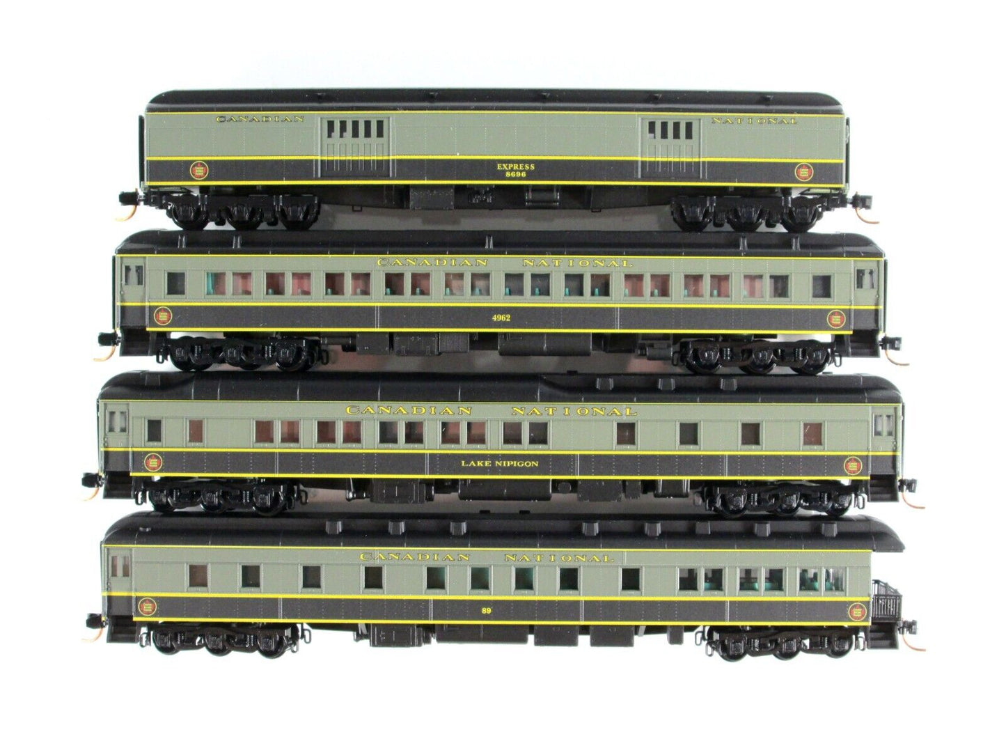 N Scale CANADIAN NATIONAL Heavyweight Passenger Car 4-Pack Set ---- Micro Trains