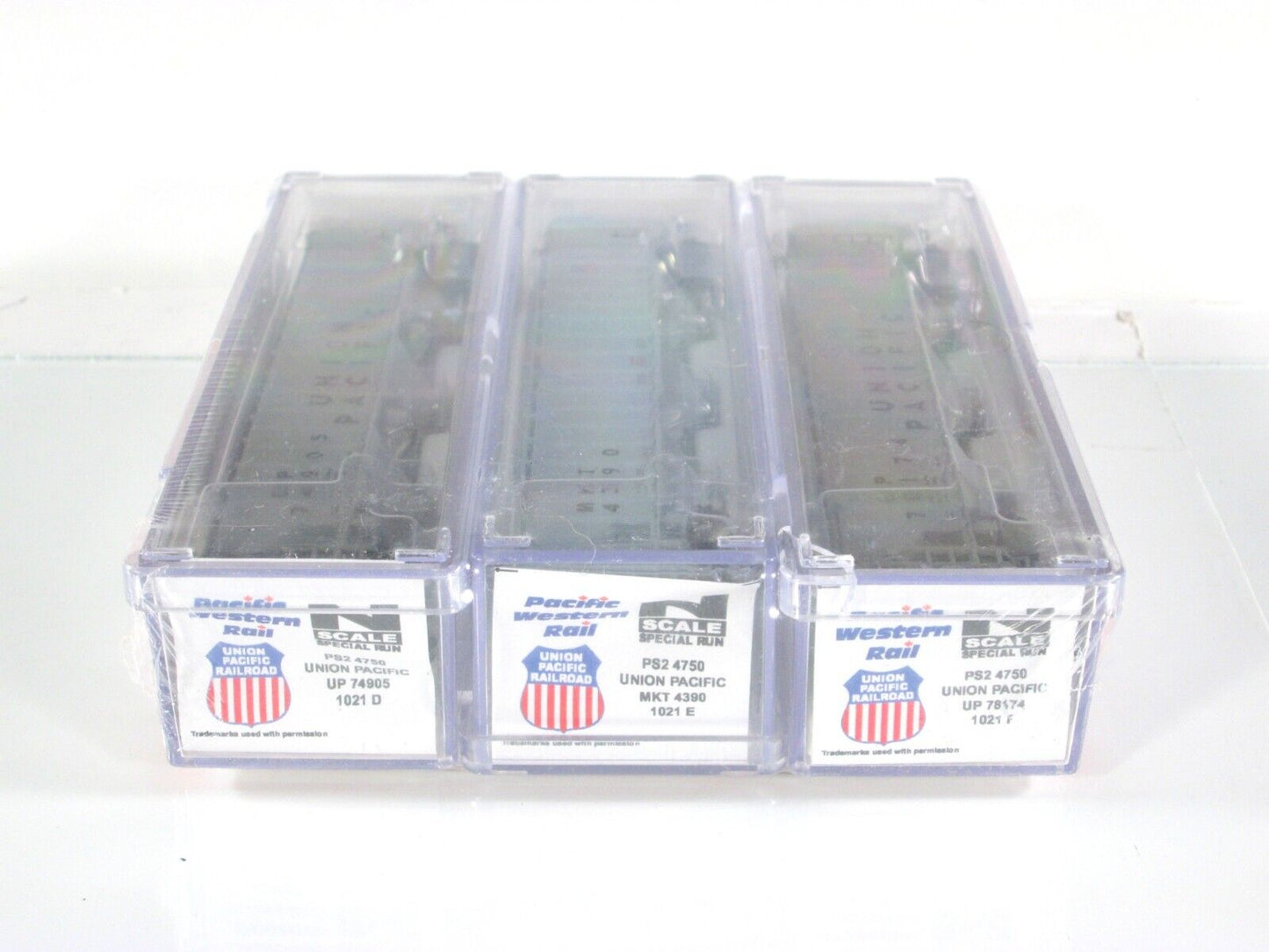 N Scale UNION PACIFIC Hopper 3-Car Set 2 - Intermountain PWRS Special Run *RARE*