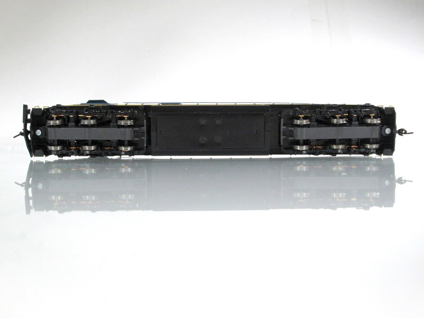 HO Scale *CSX* SD-70MAC Diesel Locomotive #788 -Athearn Genesis G6412, DCC Ready