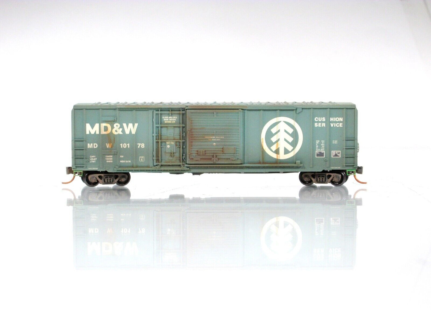 N Scale **MINNESOTA DAKOTA W.** Weathered Box Car #10178 - Micro Trains 02651060