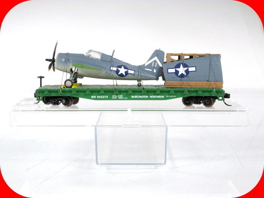 N Scale United States WWII Fighter Plane on Flat Car - Atlas, Knuckle Couplers