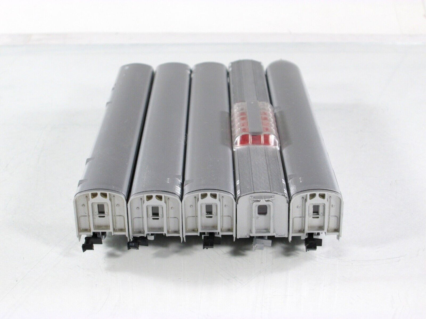 N Scale **LOUISVILLE NASHVILLE* Ltweight Passenger 5-Car Set 2 - Con-Cor 5400151