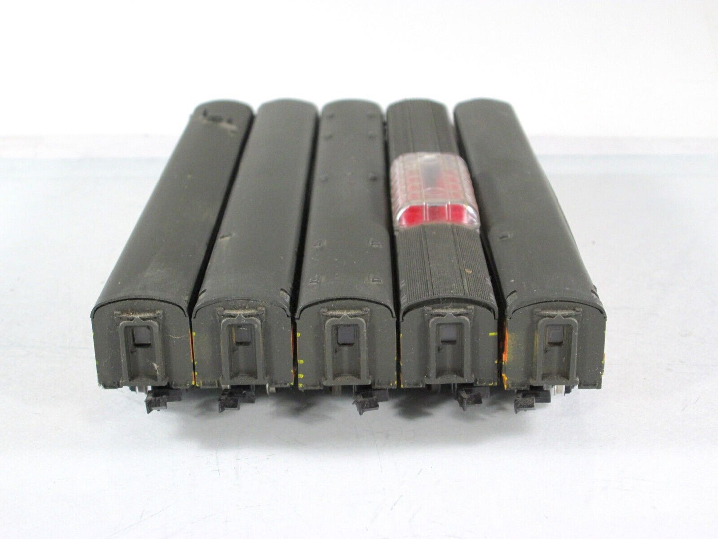 N Scale **GN  EMPIRE BUILDER ** Lightweight Passenger 5-Car Set - Con-Cor 004003