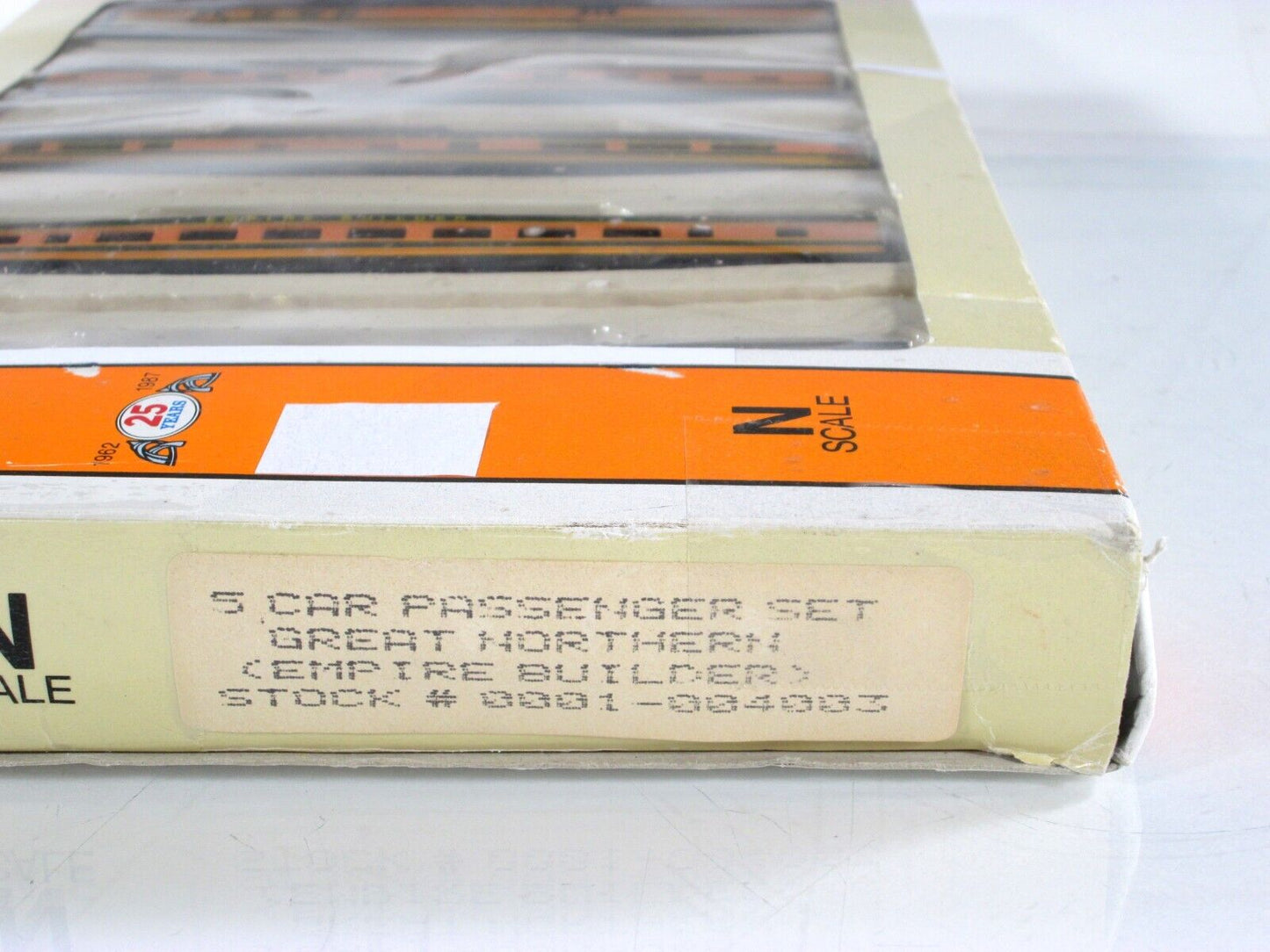 N Scale **GN  EMPIRE BUILDER ** Lightweight Passenger 5-Car Set - Con-Cor 004003
