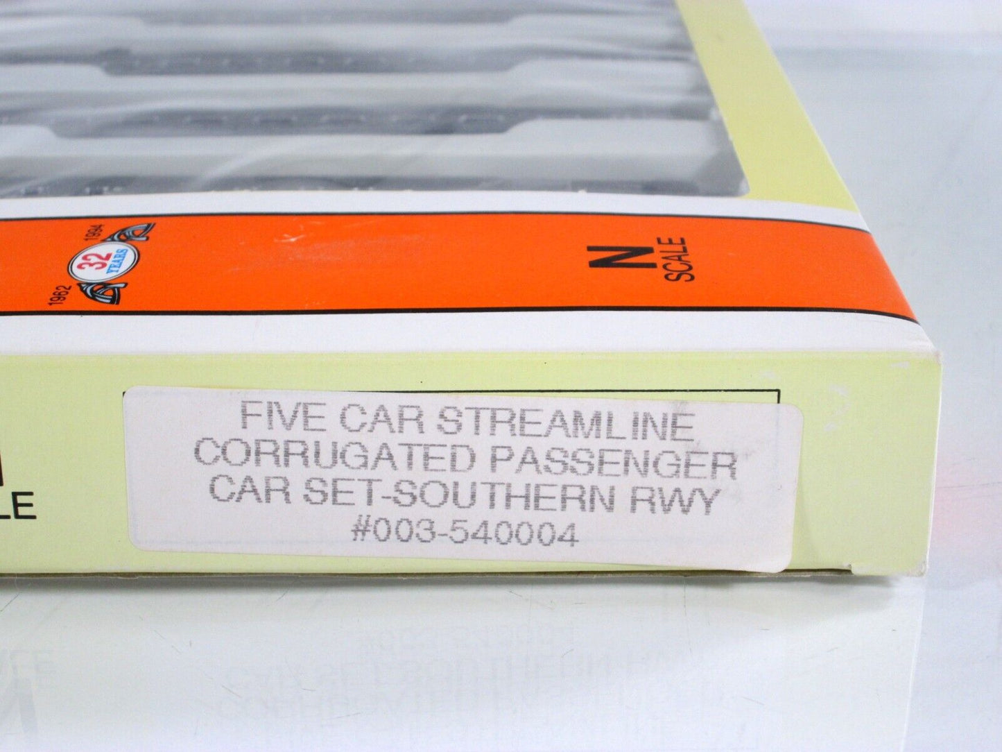 N Scale **SOUTHERN** Lightweight Corrugated Passenger 5-Car Set - Con-Cor 540004