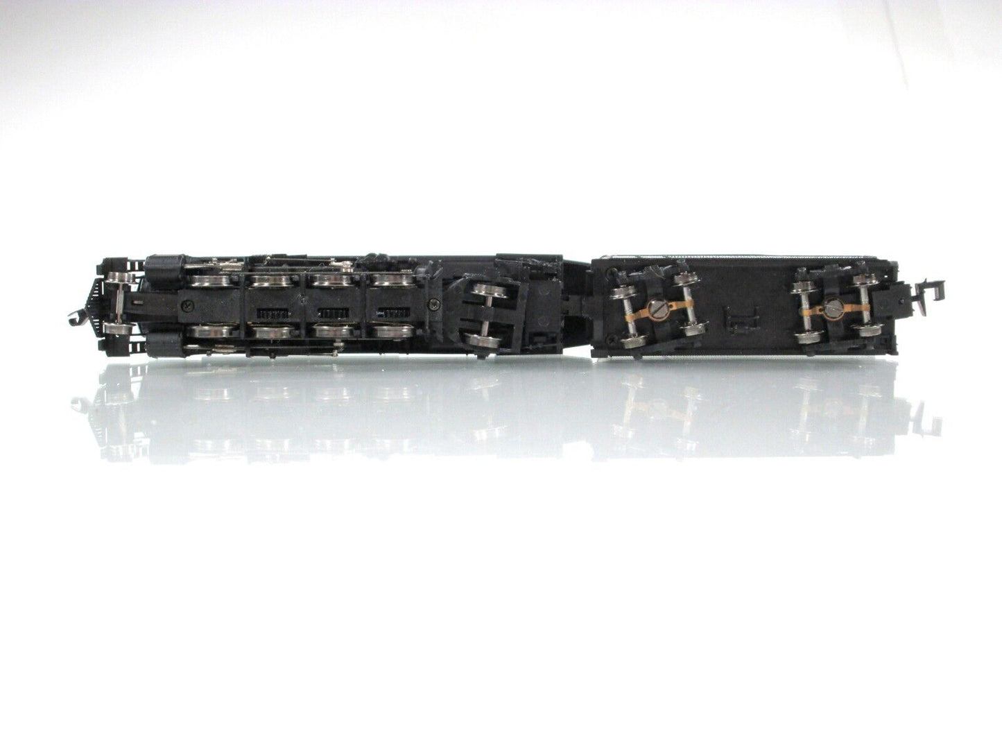N Scale **SANTA FE** USRA 2-8-2 Locomotive, ATSF 3175 - Model Power *Metal* 7572