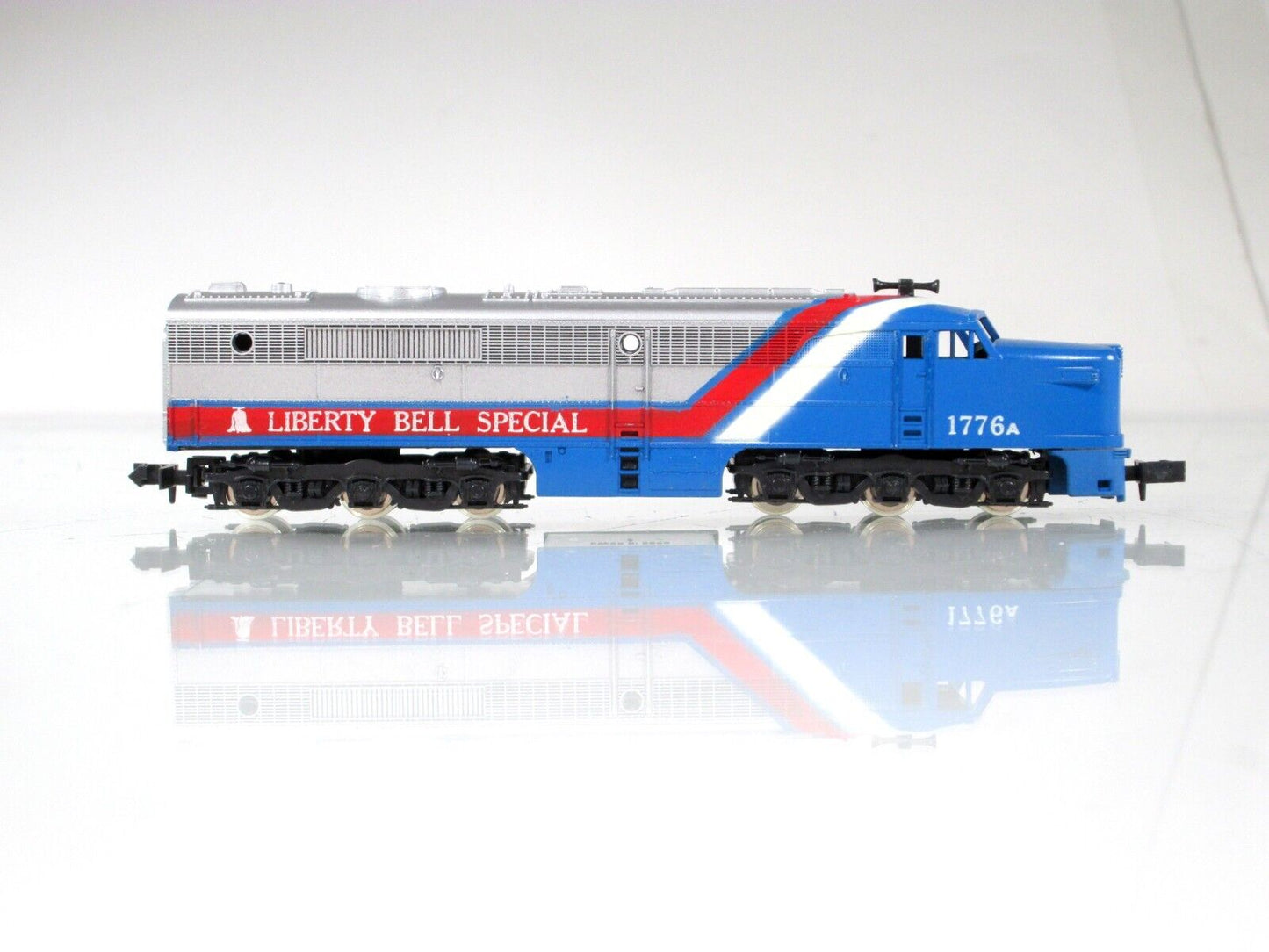 N Scale ***LIBERTY BELL SPECIAL*** PA-1 Dummy Locomotive #1776A -- Con-Cor 2071A