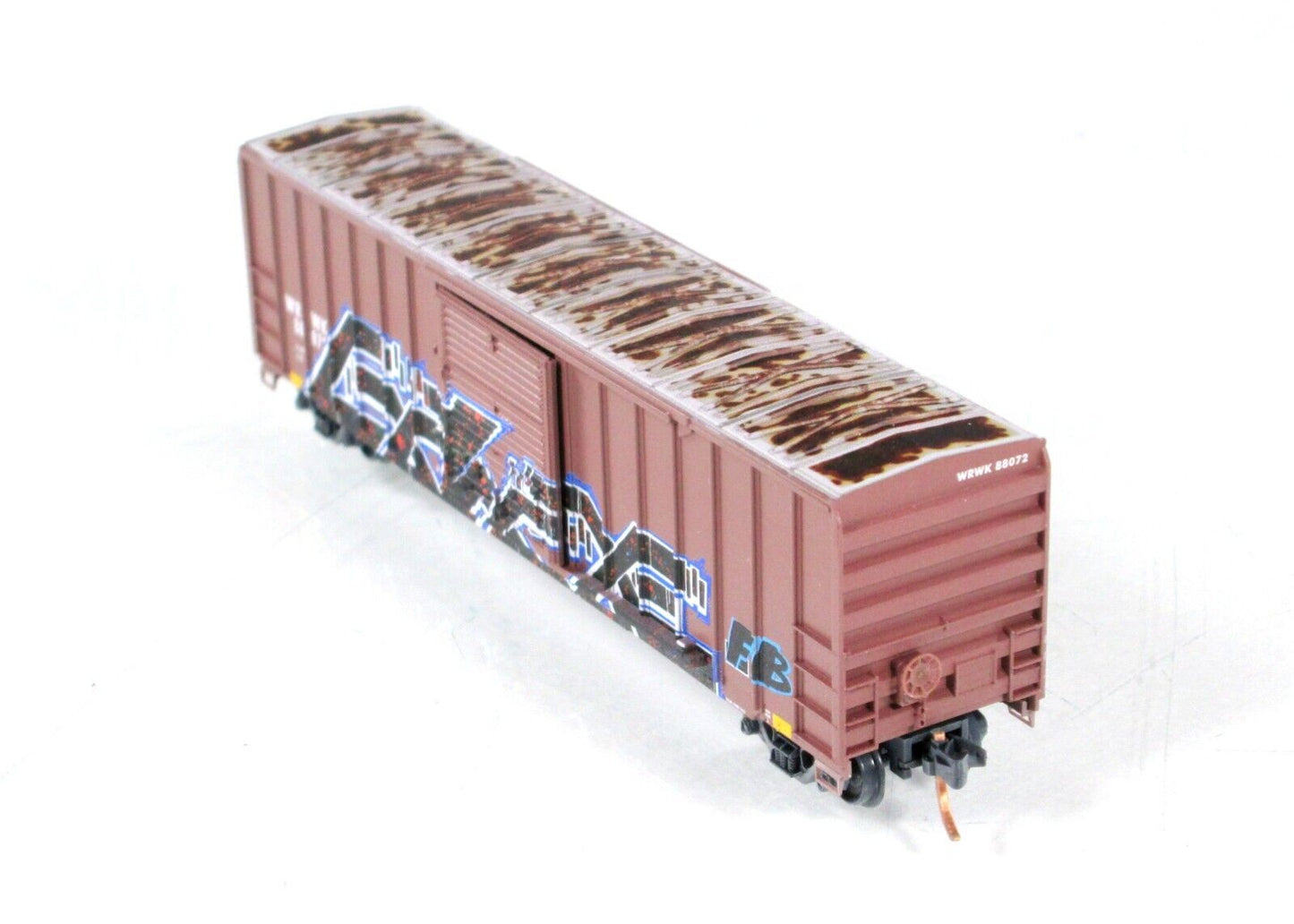 N Scale *PROVIDENCE WORCESTER, BIRDS of a FEATHER* BoxCar -Micro Trains 02552076