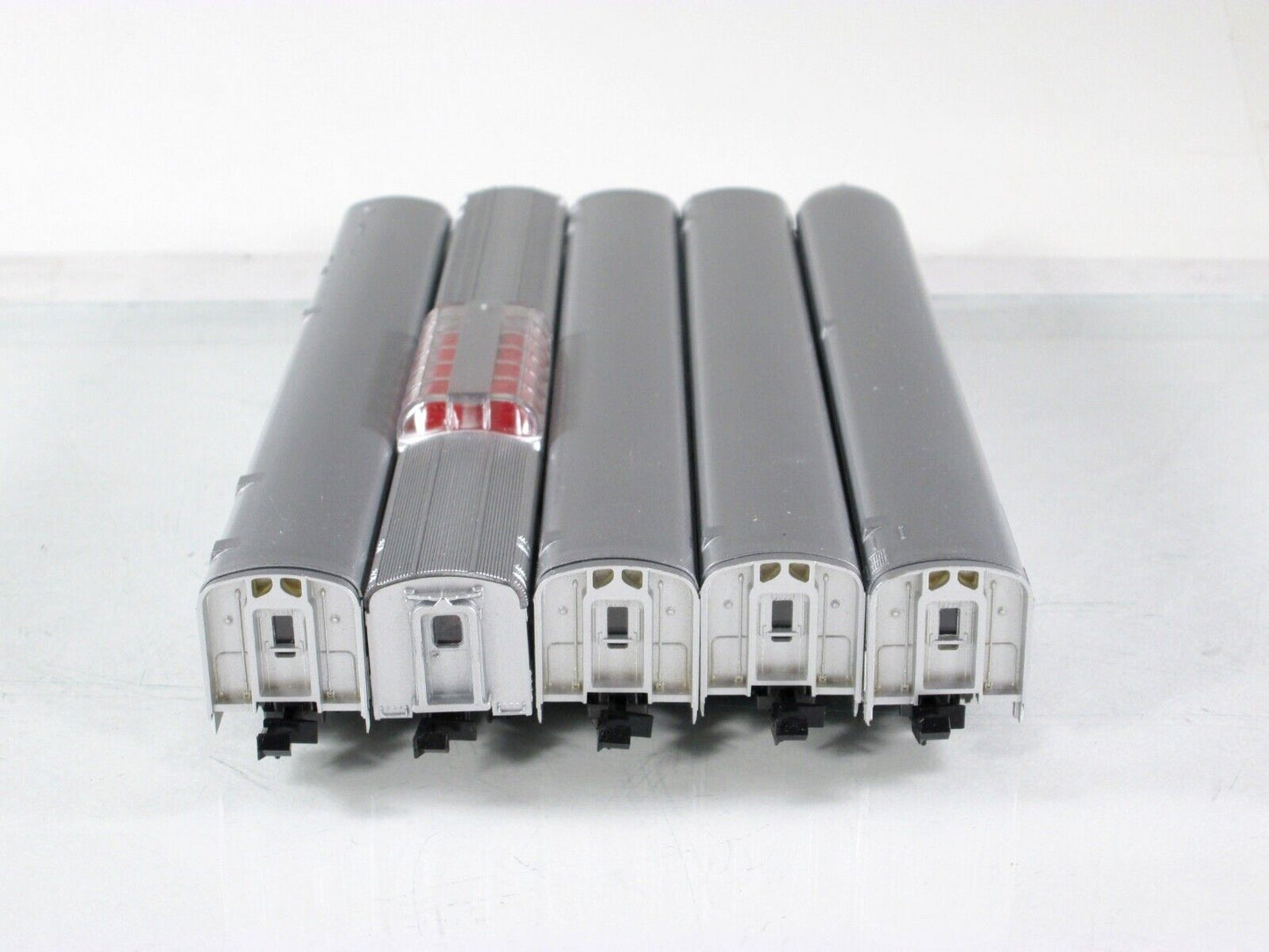N Scale **BURLINGTON ROUTE** Lightweight Passenger 5-Car Set ---- Con-Cor 540005