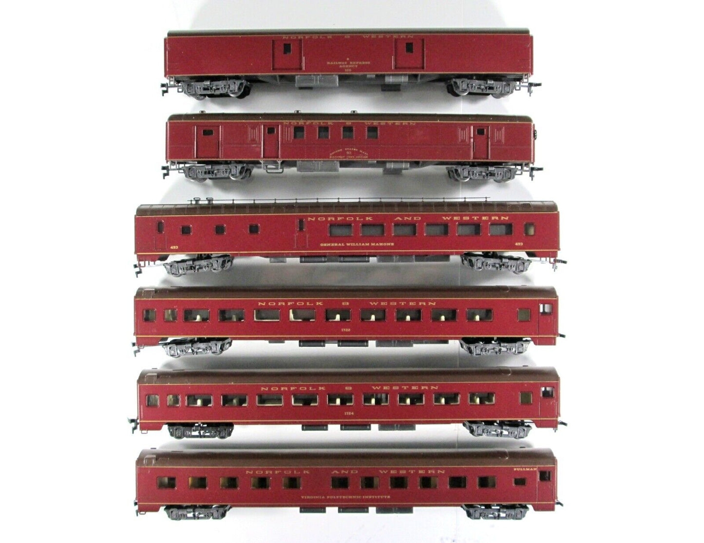 HO Scale *Norfolk & Western POWHATAN ARROW* Passenger Car Set - Bachmann 43-1291