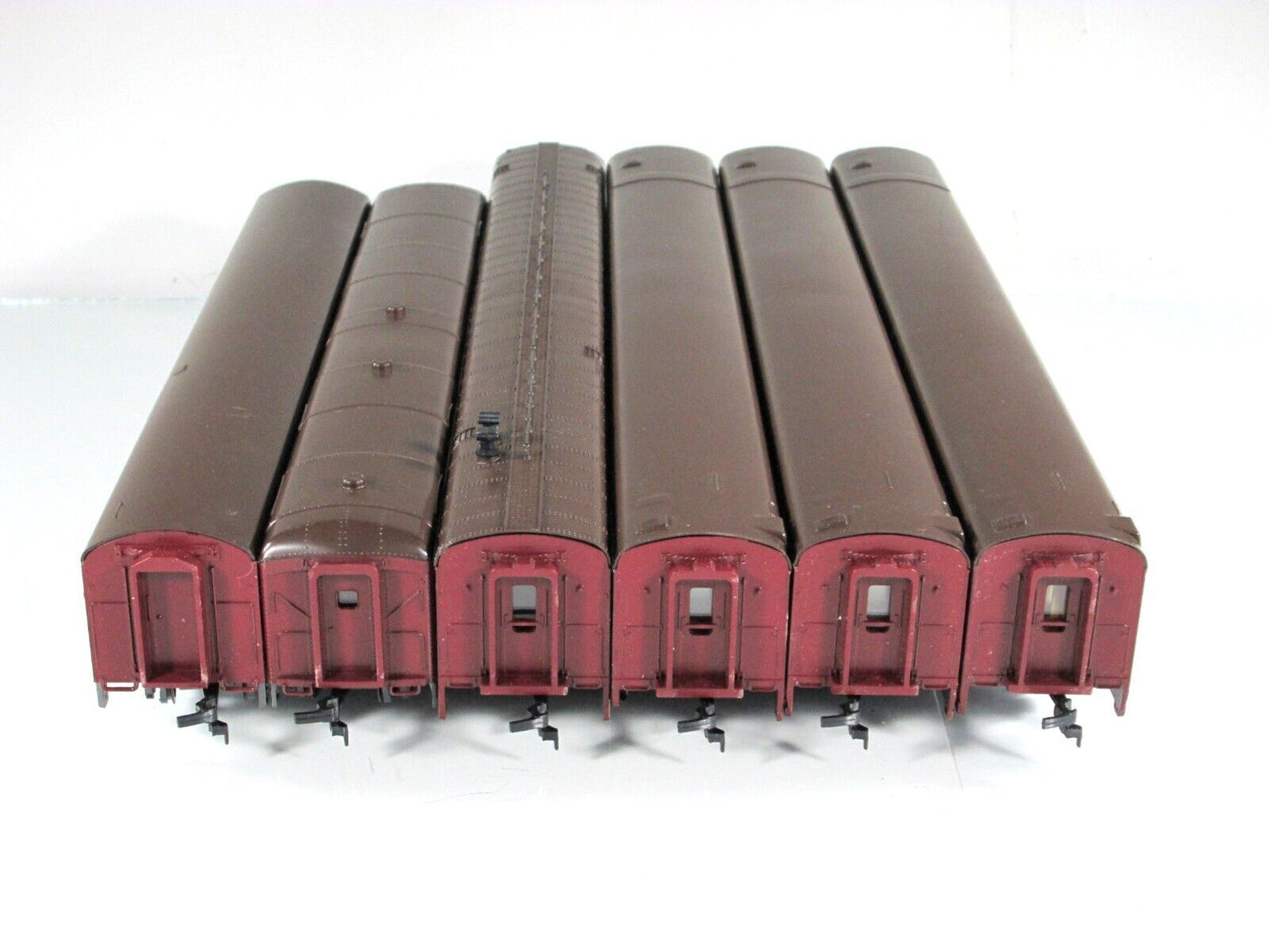 HO Scale *Norfolk & Western POWHATAN ARROW* Passenger Car Set - Bachmann 43-1291