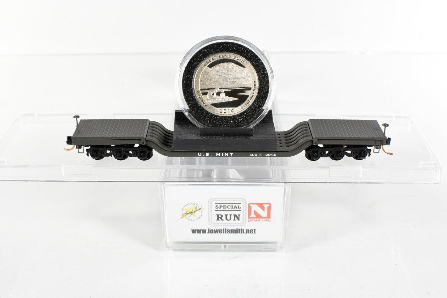 N Scale US Mint 2014 Sand Dunes Quarter on Flat Car - Micro Trains, Lowell Smith