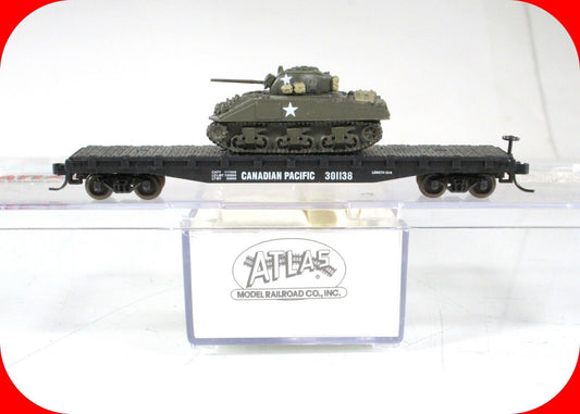 N Scale ***CANADIAN PACIFIC*** Flat Car w/ WWII US ARMY Tank Load #301138 -Atlas
