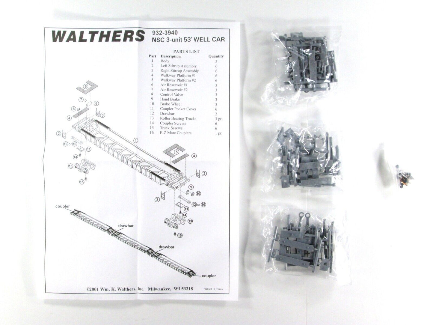 HO SCALE --- NSC 53' Double Stack Well Car 3-Unit Set --- Walthers GOLD 932-3940