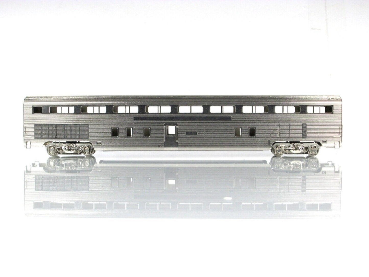 HO Scale BRASS *Santa Fe High Level Transition Chair Car* 528 Series -- HALLMARK