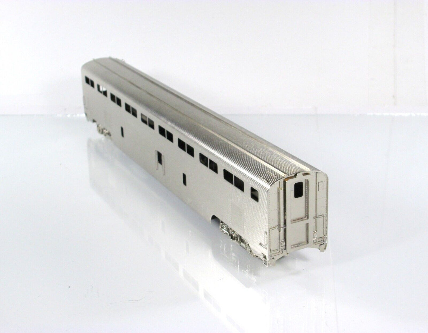 HO Scale BRASS *Santa Fe High Level Transition Chair Car* 528 Series -- HALLMARK