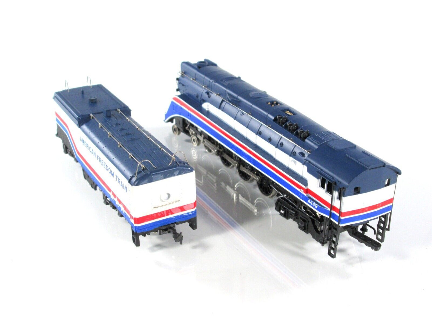 HO Scale *AMERICAN FREEDOM TRAIN* GS-4 Northern Locomotive, AFT #4449 --- LIONEL