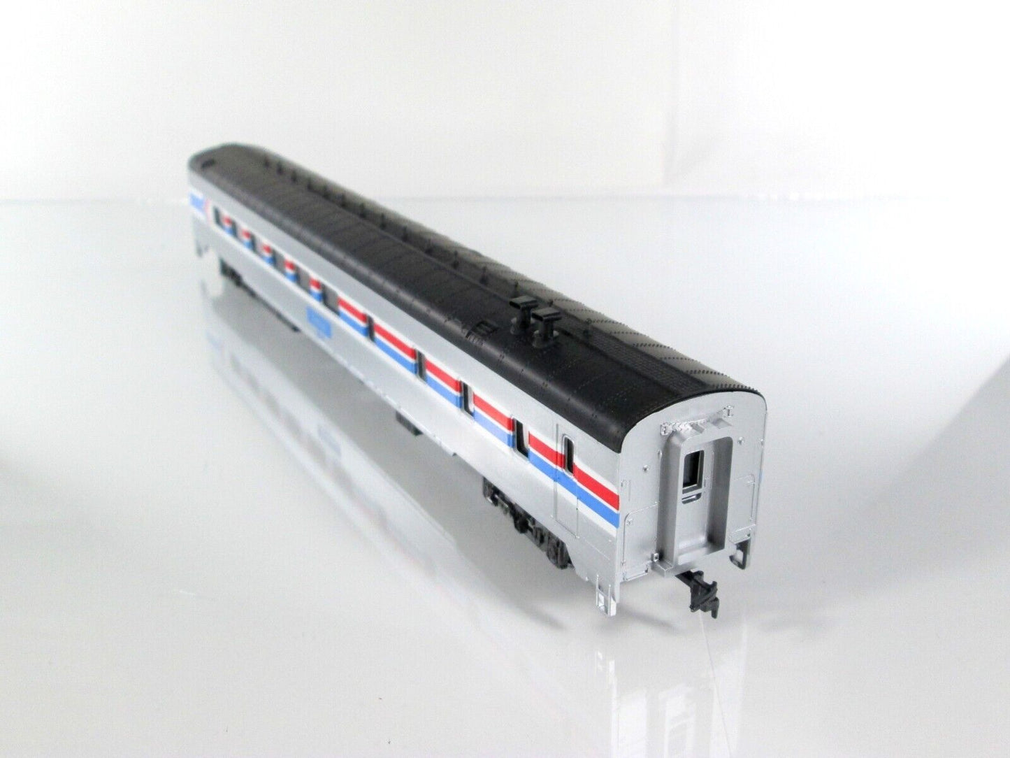 HO Scale AMTRAK 1930s Smoothside Lightweight Passenger 8-Car Set ------ IHC 9125