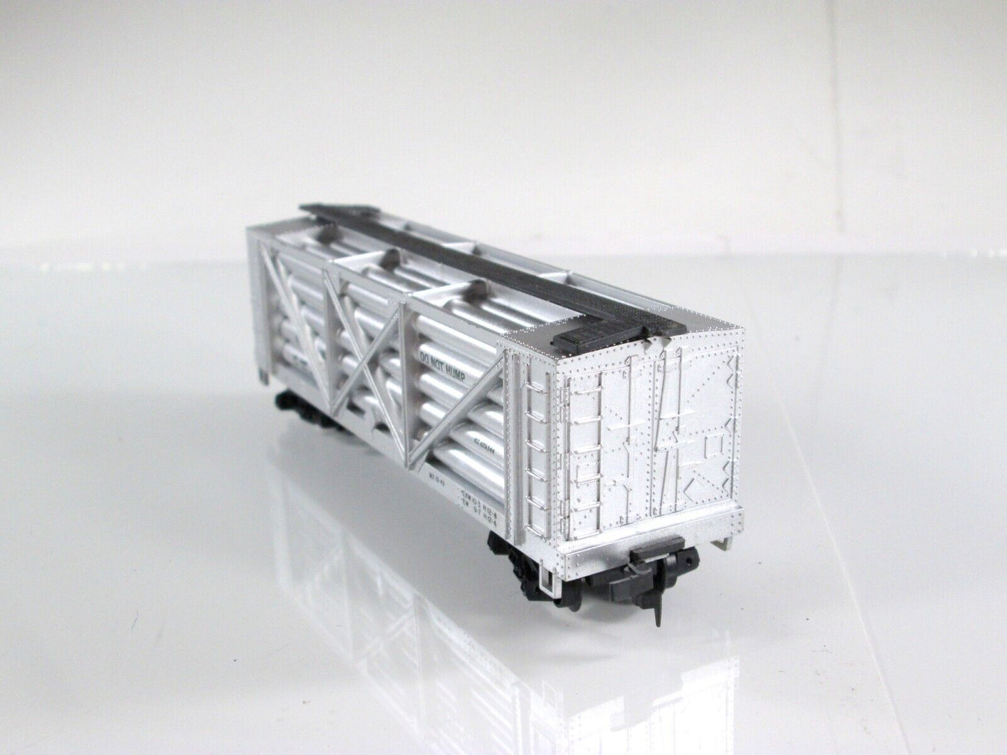 HO Scale ATOMIC ENERGY COMMISSION Helium Carrier Car ATMX 1020 - AHM 5423 **RARE