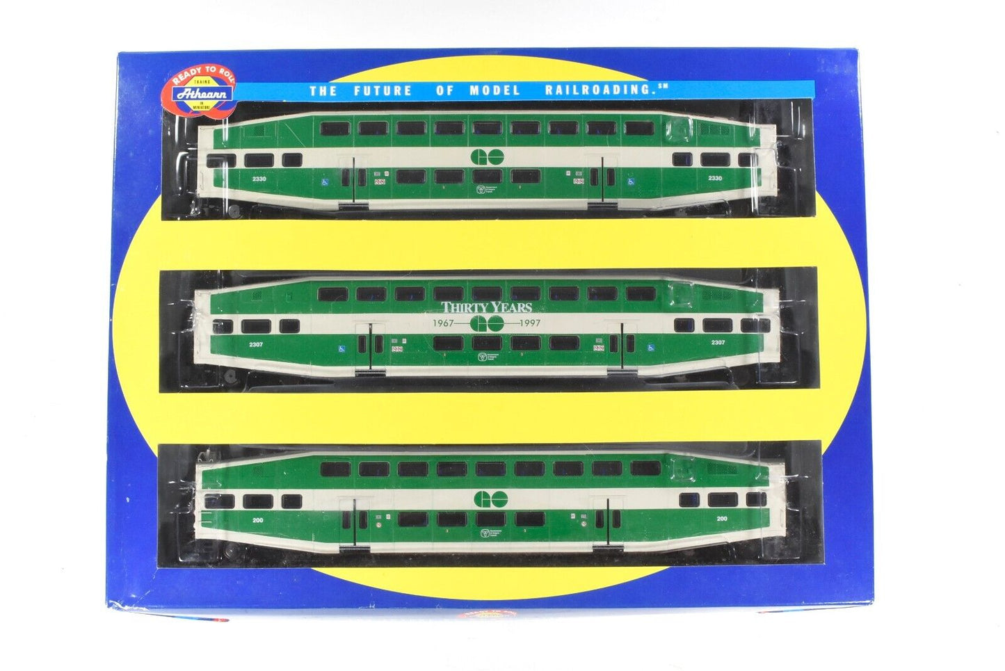 HO Scale GO TRANSIT BOMBARDIER Bi-Level Passenger Car 3-Pack Set -- Athearn 2581