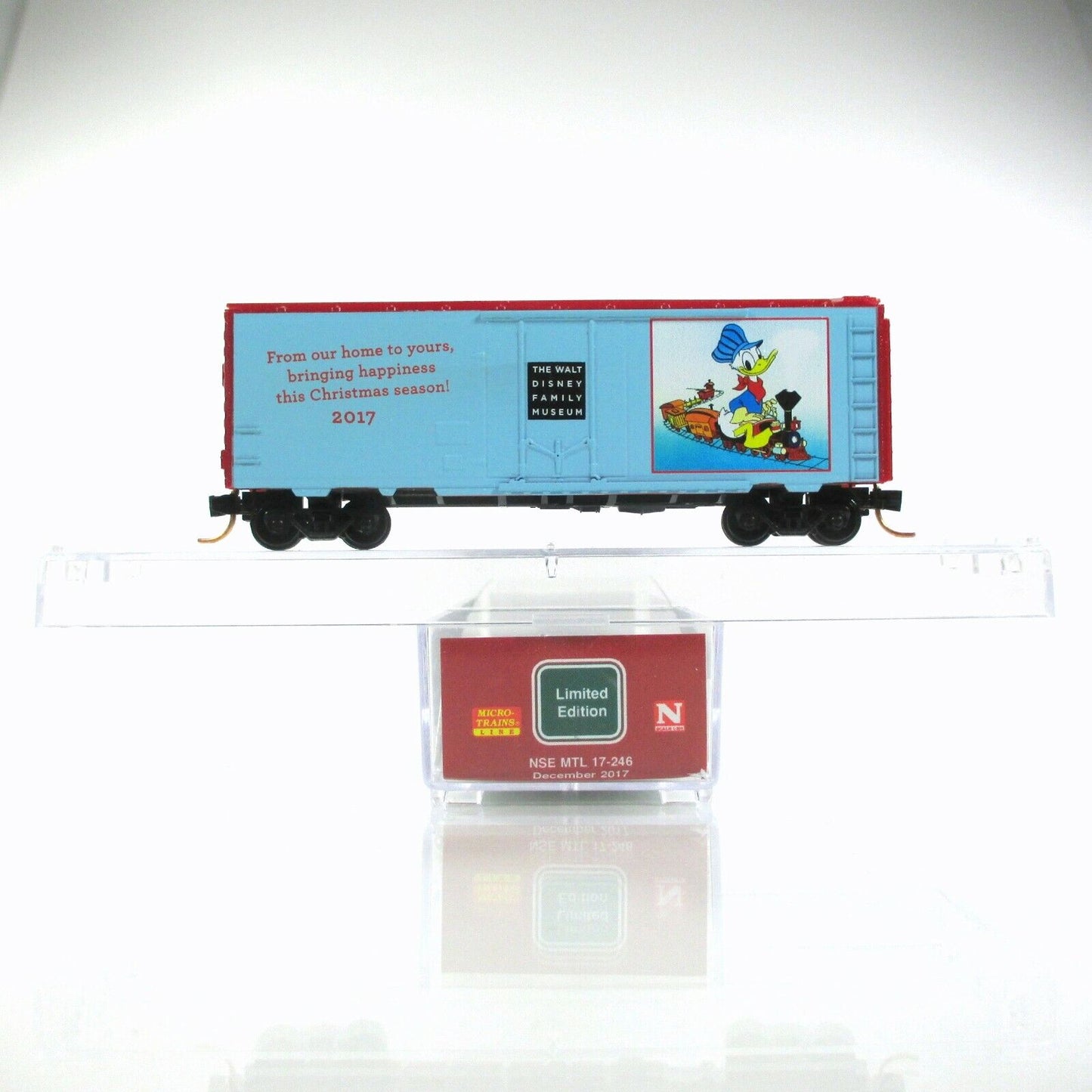 N SCALE *DISNEY CHRISTMAS 2017 DONALD DUCK* Box Car - Micro Trains, Lowell Smith