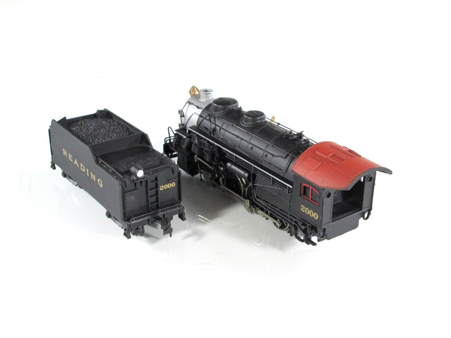 HO Scale **READING** 2-8-0 Consolidation Locomotive w/ *Smoke*  - Bachmann 53010