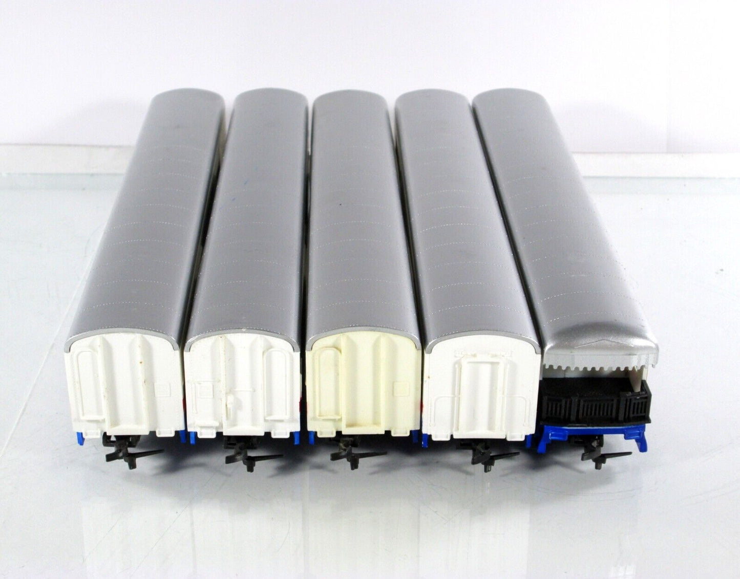 HO Scale ***AMERICAN FREEDOM TRAIN*** 5-Car Passenger Set, 1776-1976 ---- LIONEL