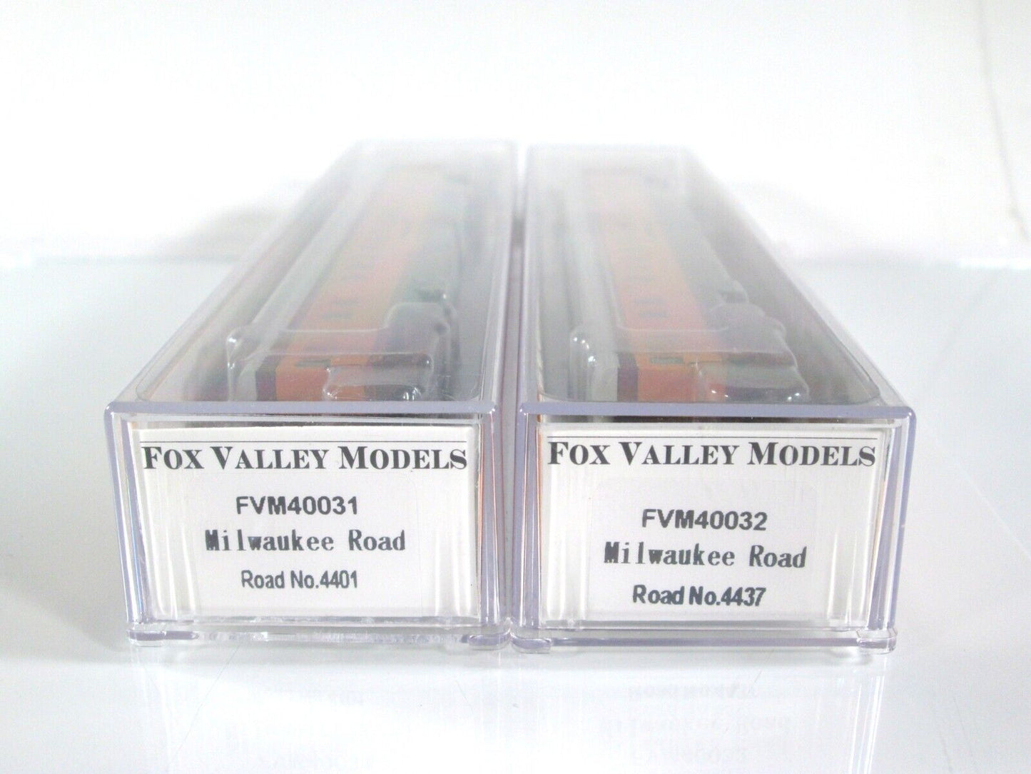 N Scale MILWAUKEE ROAD 1935 HIAWATHA Passenger 2-Car Set #4401, 4437 -FOX VALLEY