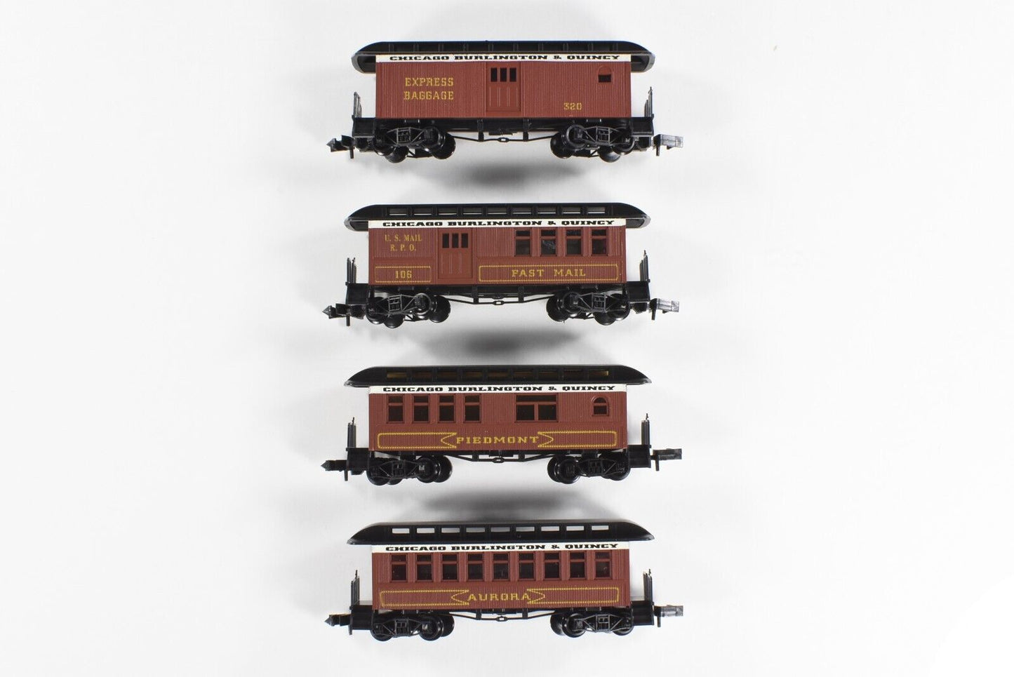 N Scale **CB&Q** Chicago Burlington Overton Old Time Passenger 4-Set  Roundhouse