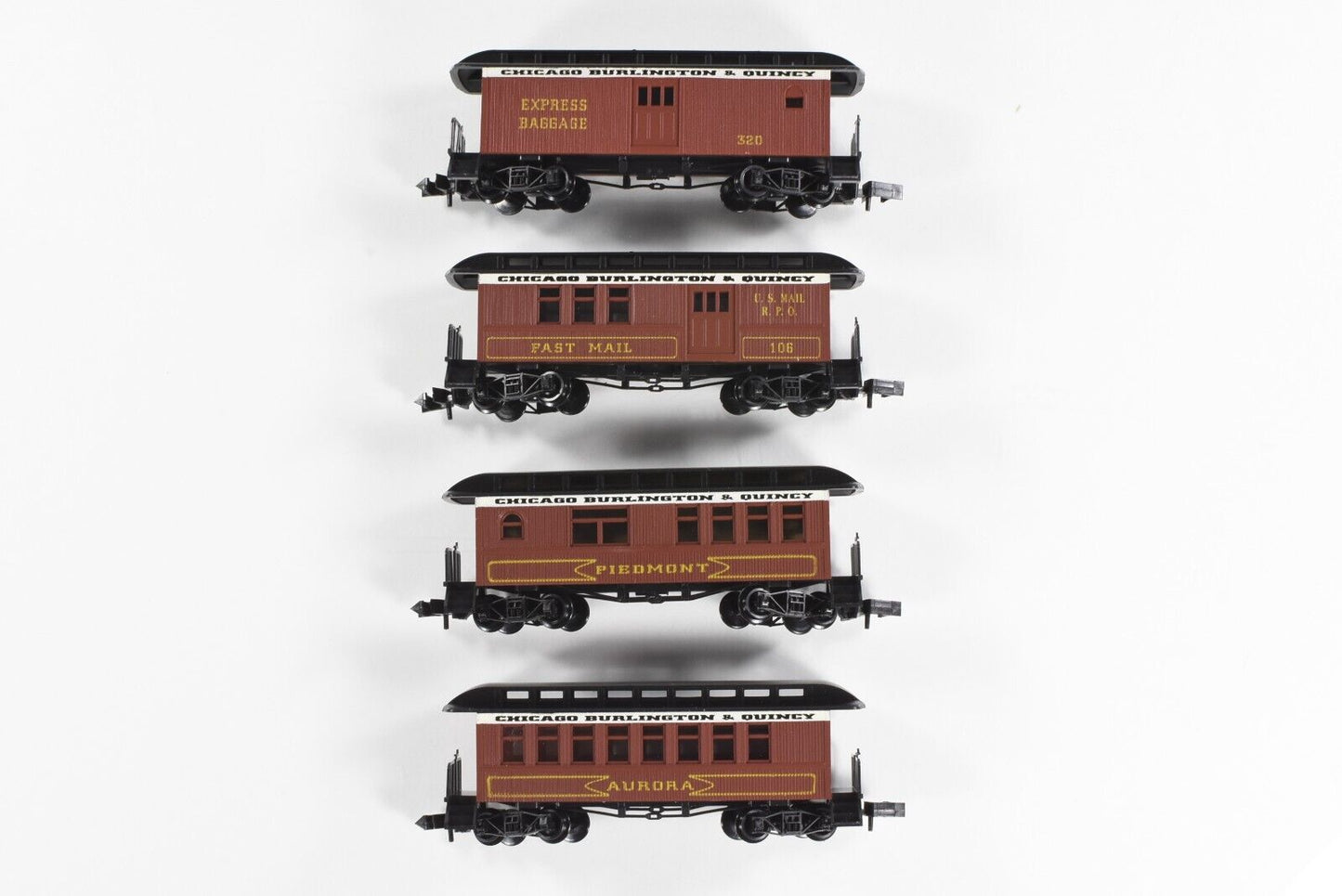 N Scale **CB&Q** Chicago Burlington Overton Old Time Passenger 4-Set  Roundhouse