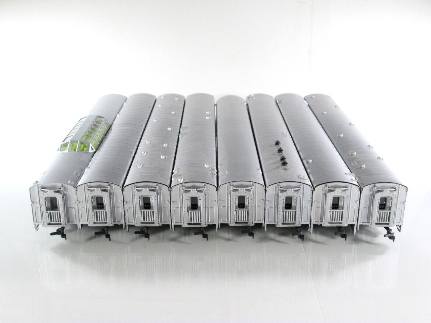HO Scale ***ALGOMA CENTRAL**8 Corrugated Lightweight Passenger 8-Set - IHC 47768