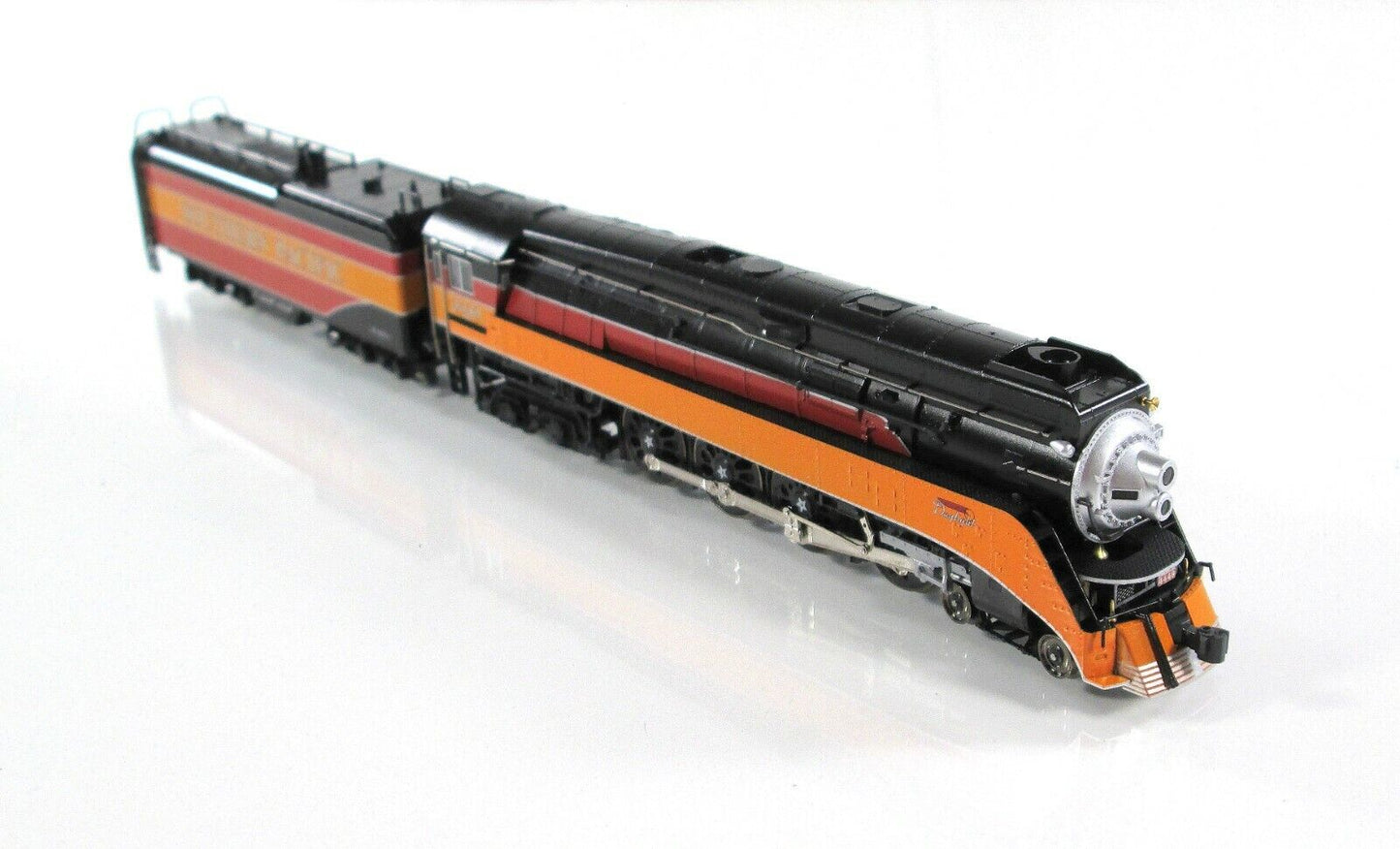 N Scale SOUTHERN PACIFIC DAYLIGHT 4-8-4 GS-4 Locomotive - Kato 126-0301, DCC Rdy