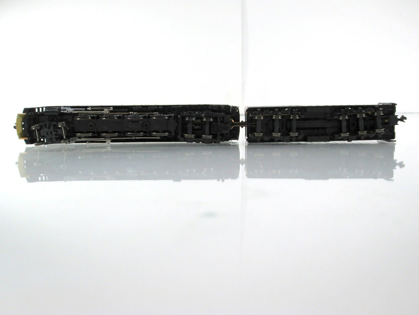 N Scale SOUTHERN PACIFIC DAYLIGHT 4-8-4 GS-4 Locomotive - Kato 126-0301, DCC Rdy