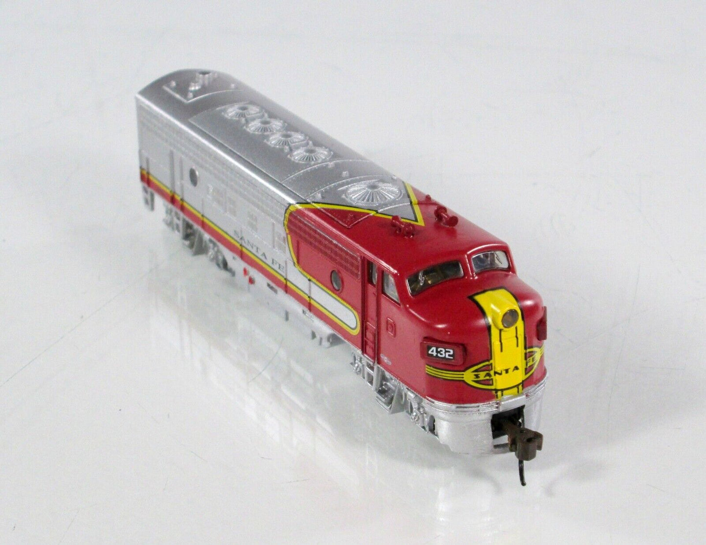 N Scale **SANTA FE** FP7 *Metal* Locomotive #432 - Model Power 87440, DCC Ready